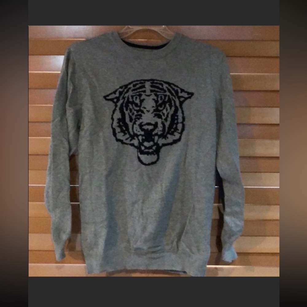 NWOT Old Navy Boys Gray Grey Sweater Extra Large XL 14-16